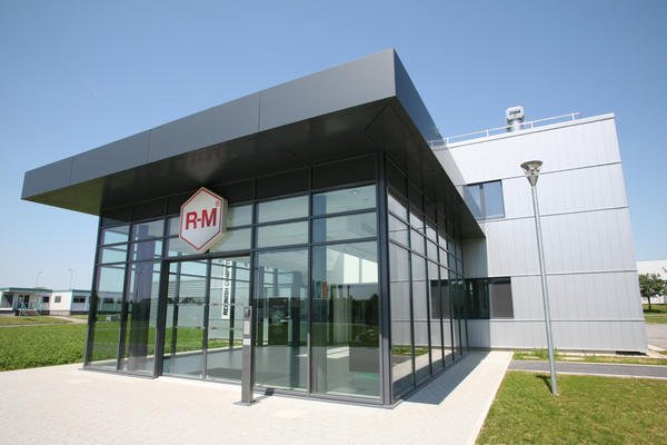 R-M Refinish Competence Center in Clermont eröffnet